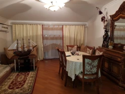 İcarə yeni tikili 2 otaqlı 70 m², 8 Noyabr m.-2