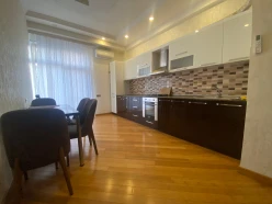 İcarə yeni tikili 2 otaqlı 100 m²,  Xətai-10