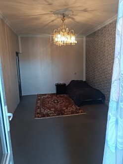 Satılır köhnə tikili 4 otaqlı 100 m², İnşaatçılar m.-5 Satılır köhnə tikili 4 otaqlı 100 m², İnşaatçılar m.-5