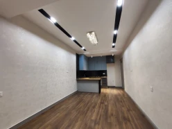 Satılır yeni tikili 3 otaqlı 90 m², İnşaatçılar m.-6