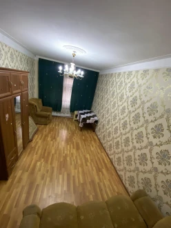 Satılır köhnə tikili 2 otaqlı 40 m², İnşaatçılar m.-8