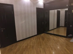 Satılır yeni tikili 3 otaqlı 140 m², Yasamal r.-7