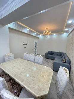 Satılır yeni tikili 3 otaqlı 80 m², İnşaatçılar m.-4