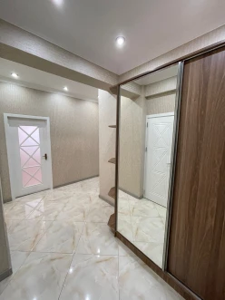 Satılır yeni tikili 3 otaqlı 80 m², İnşaatçılar m.-17