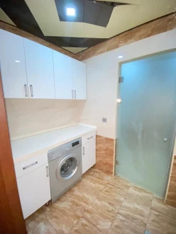 Satılır yeni tikili 3 otaqlı 150 m², Yasamal r.-8