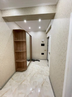 Satılır yeni tikili 3 otaqlı 80 m², İnşaatçılar m.-19