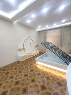 Satılır yeni tikili 3 otaqlı 128 m², Xırdalan-2