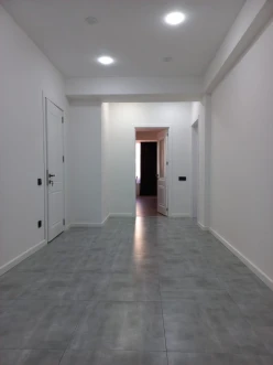 Satılır yeni tikili 2 otaqlı 76 m², Yasamal r.-13