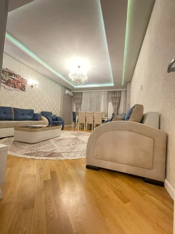 Satılır yeni tikili 3 otaqlı 132 m², Yeni Yasamal q.-4