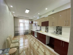 Satılır yeni tikili 4 otaqlı 145 m², Yasamal r.-7