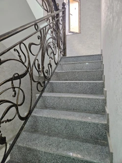 Satılır ev/villa 7 otaqlı 240 m², Binə q.-26