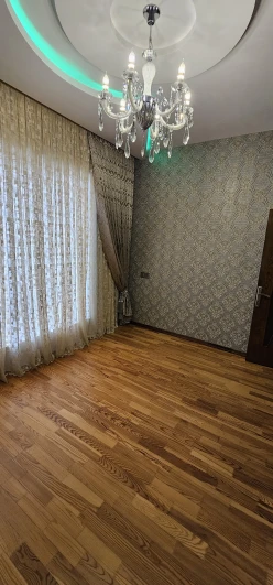 Satılır ev/villa 9 otaqlı 300 m², Binə q.-4