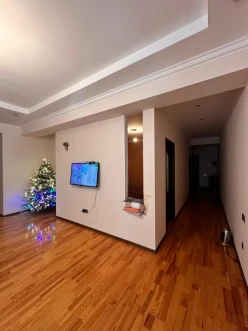 Satılır yeni tikili 3 otaqlı 102 m², İnşaatçılar m.-12