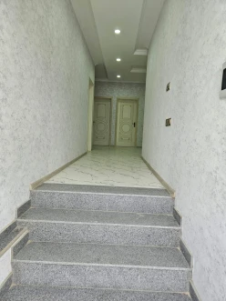 Satılır ev/villa 7 otaqlı 240 m², Binə q.-10