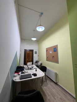 İcarə ofis 7 otaqlı 200 m², Nərimanov r.-4
