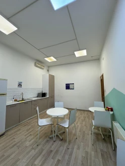 İcarə ofis 7 otaqlı 200 m², Nərimanov r.-12