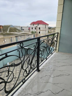 Satılır ev/villa 7 otaqlı 240 m², Binə q.-21