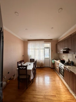 Satılır yeni tikili 3 otaqlı 102 m², İnşaatçılar m.-6