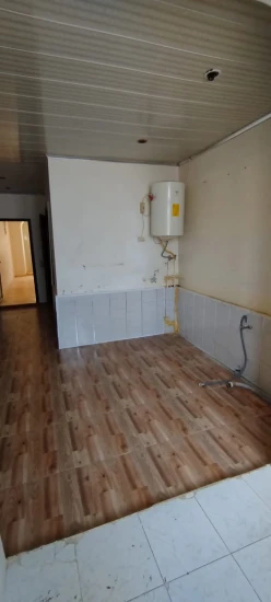 Satılır köhnə tikili 4 otaqlı 100 m², Qaraçuxur q.-6