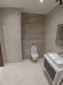 İcarə yeni tikili 4 otaqlı 220 m²,  28 May m.-17