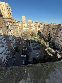 Satılır köhnə tikili 4 otaqlı 100 m²,  İnşaatçılar m.-7