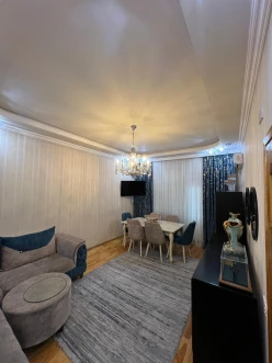 Satılır yeni tikili 3 otaqlı 100 m²,  İnşaatçılar m.-6