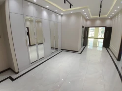 İcarə yeni tikili 4 otaqlı 220 m²,  28 May m.-21