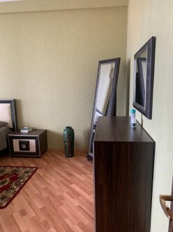 İcarə yeni tikili 2 otaqlı 90 m²,  Həzi Aslanov m.-6