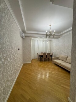 İcarə yeni tikili 2 otaqlı 90 m²,  Qara Qarayev m.-5