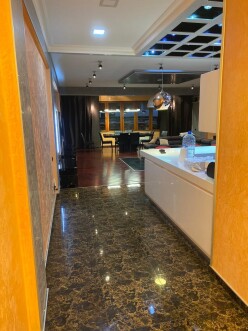 İcarə yeni tikili 4 otaqlı 220 m²,  Xətai-2