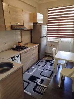 İcarə yeni tikili 2 otaqlı 60 m²,  İnşaatçılar m.-5