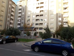 Satılır yeni tikili 2 otaqlı 60 m², İnşaatçılar m.-13