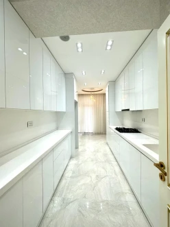 Satılır yeni tikili 3 otaqlı 125 m², Nəriman Nərimanov m.-6