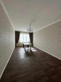 Satılır yeni tikili 3 otaqlı 95 m², İnşaatçılar m.-16