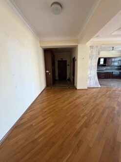 İcarə yeni tikili 3 otaqlı 135 m², İnşaatçılar m. İcarə yeni tikili 3 otaqlı 135 m², İnşaatçılar m.