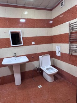 İcarə yeni tikili 3 otaqlı 96 m²,  İnşaatçılar m.-6