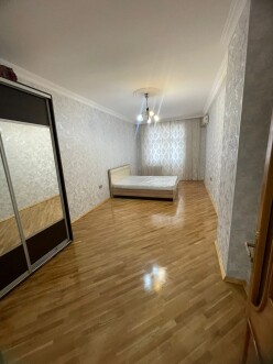 İcarə yeni tikili 3 otaqlı 125 m²,  İnşaatçılar m.-5