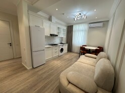 İcarə yeni tikili 2 otaqlı 61 m²,  İnşaatçılar m.-3