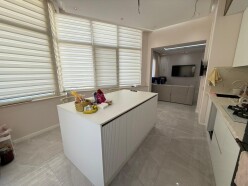 Satılır yeni tikili 3 otaqlı 122 m², Avtovağzal m.-9 Satılır yeni tikili 3 otaqlı 122 m², Avtovağzal m.-9