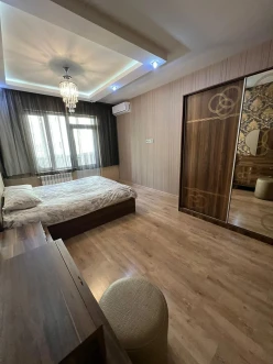 Satılır yeni tikili 3 otaqlı 100 m², Nizami m.-5