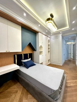 Satılır yeni tikili 4 otaqlı 207 m², 28 May m.-12