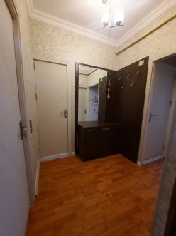 Satılır köhnə tikili 2 otaqlı 60 m², İnşaatçılar m.-9