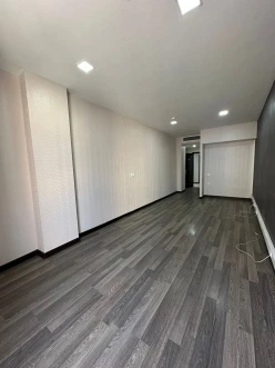 İcarə ofis 8 otaqlı 32 m², Nəsimi r.-8