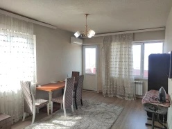 Satılır köhnə tikili 2 otaqlı 52 m², Nəsimi r.-3