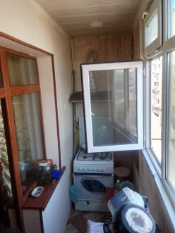 Satılır köhnə tikili 2 otaqlı 40 m², Avtovağzal m.-3