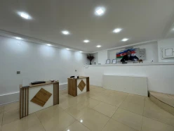 Satılır obyekt 45 m², İnşaatçılar m.-13