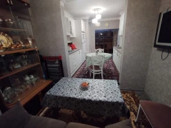Satılır köhnə tikili 4 otaqlı 105 m²,  Həzi Aslanov m.-13