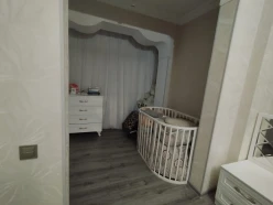 Satılır köhnə tikili 4 otaqlı 105 m²,  Həzi Aslanov m.-8