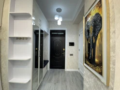 Satılır yeni tikili 2 otaqlı 62 m²,  Qara Qarayev m.-7