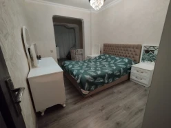 Satılır köhnə tikili 4 otaqlı 105 m²,  Həzi Aslanov m.-12